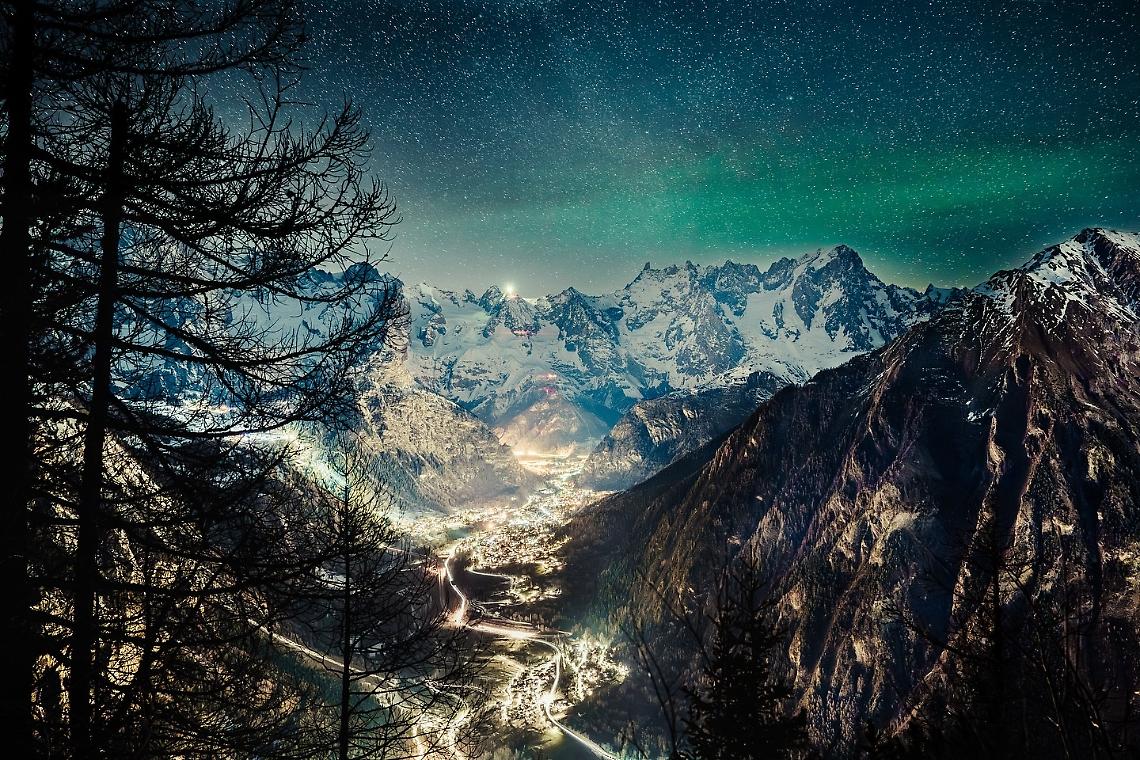 Aurora Boreale: Un Capodanno di Luci e Colori nei Cieli del Nord Italia