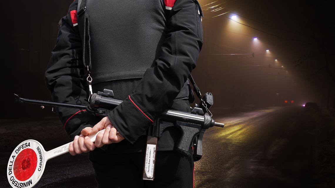 Controlli antidroga nel Canavese: arrestato un uomo con oltre 120 grammi di stupefacenti