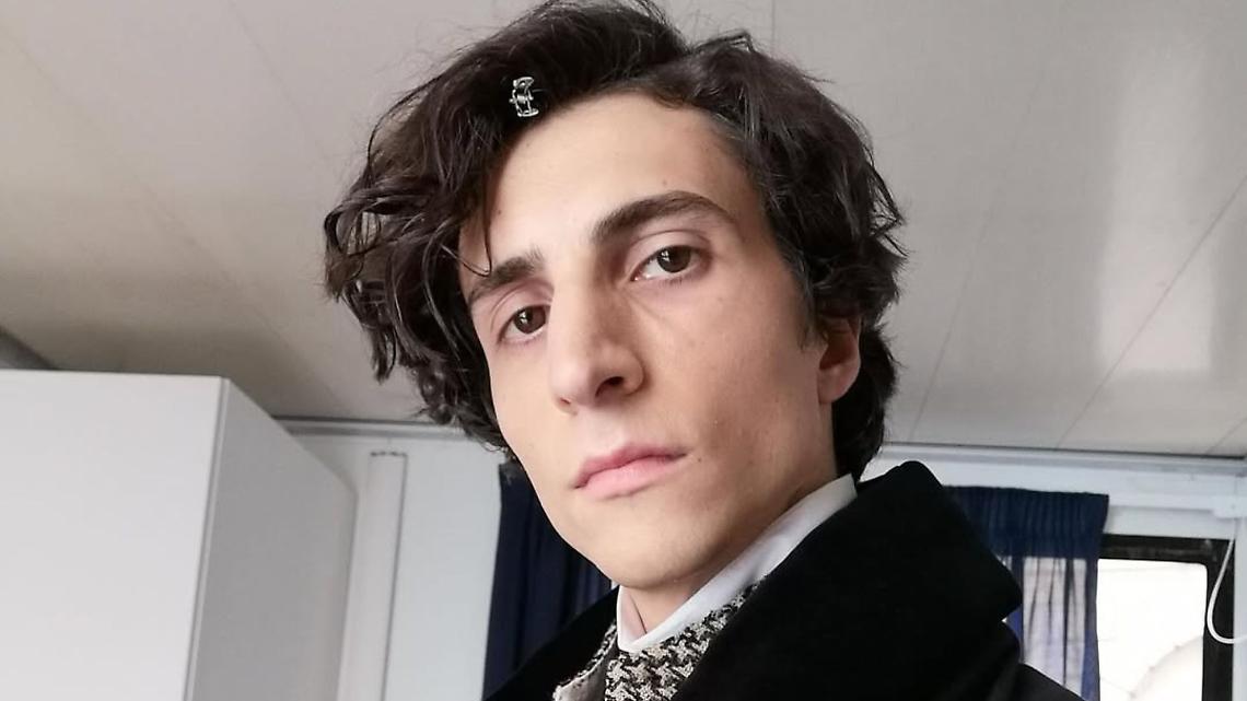 Dalla Valsusa a Rai1: Bruno Orlando e il Successo della Miniserie su Leopardi