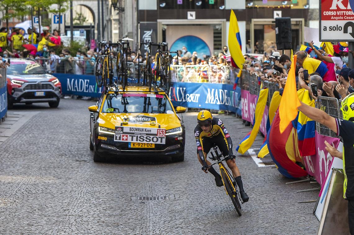 Giro d'Italia 2025: Il Canavese al Centro della Sfida Ciclistica