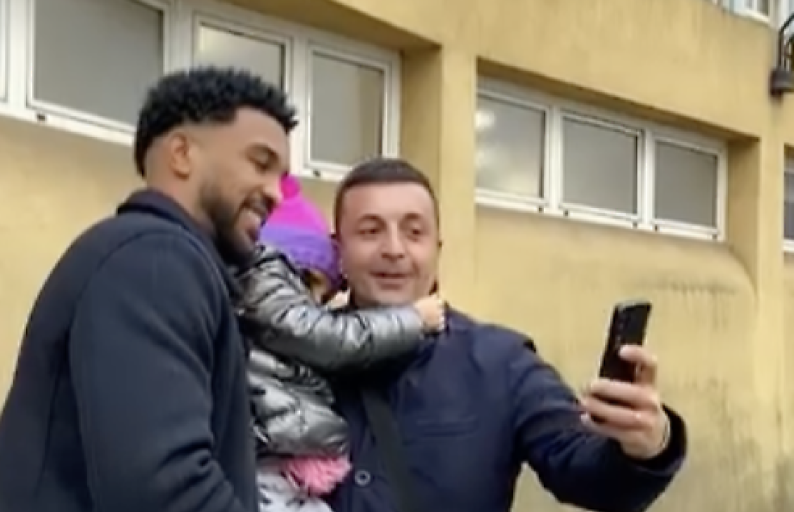 Solidarietà in Campo: Gleison Bremer e il Successo del Giocattolo Sospeso a Torino