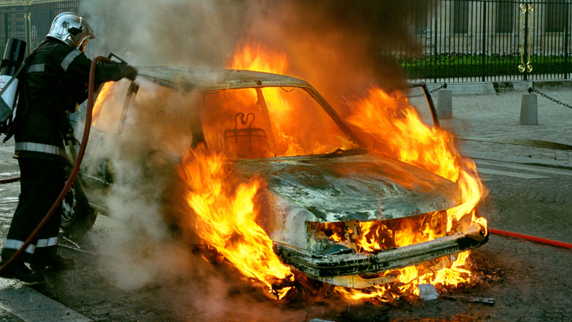 Auto incendio