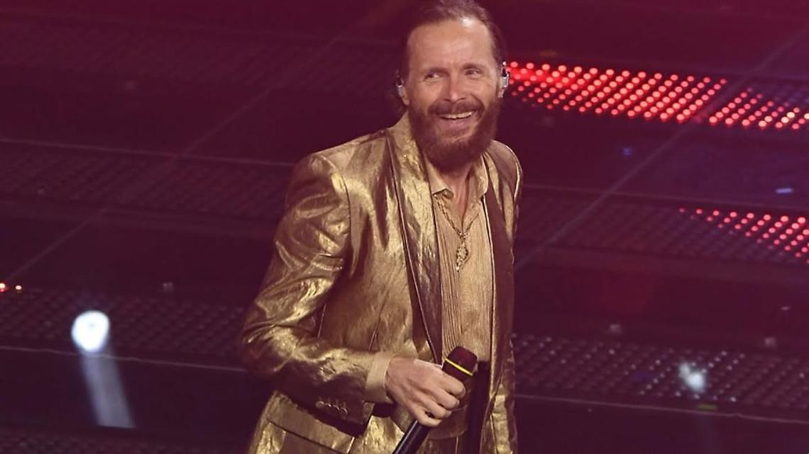 Jovanotti infiamma