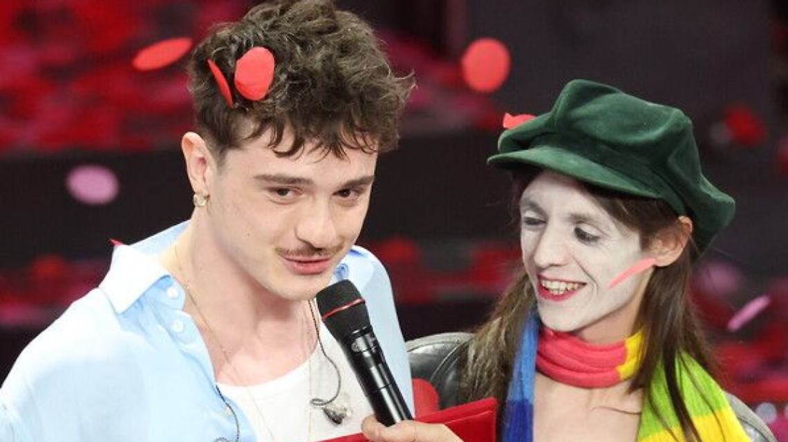 Venaria Reale accoglie i protagonisti di Sanremo: Olly e Lucio Corsi conquistano il Teatro Concordia