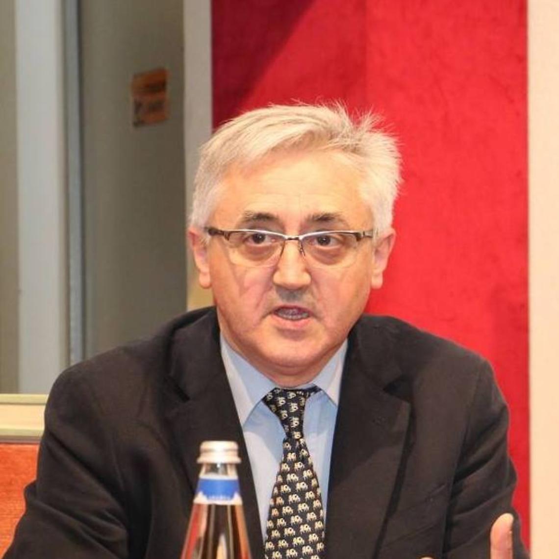 Silvio Viale e il Crocifisso: Scontro in Consiglio Comunale a Torino