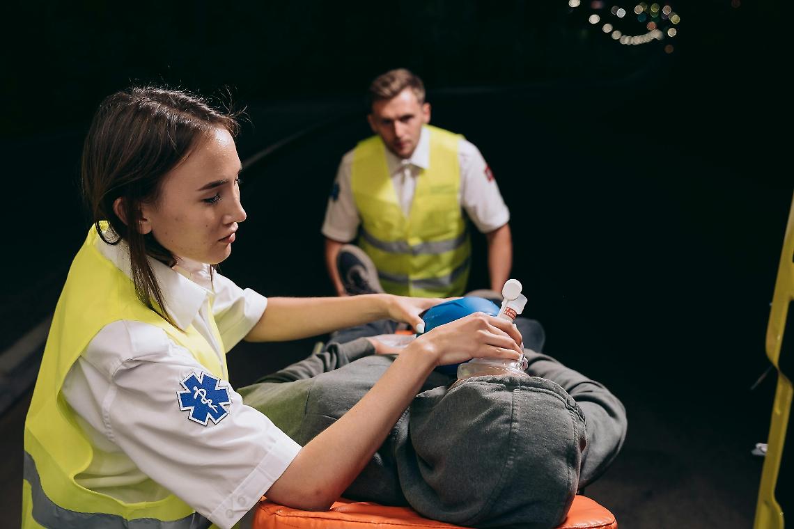 Venaria Reale più sicura:  inaugurato il nuovo defibrillatore accessibile H24