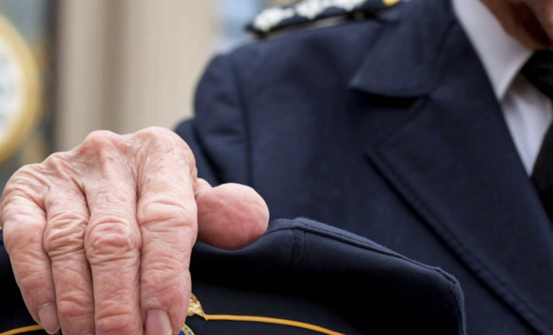Carabiniere compie 103 anni: i colleghi gli fanno la festa. E' tra i più anziani d'Italia
