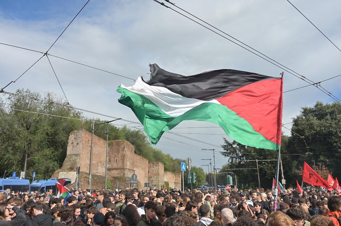 “Per una Palestina libera dal fiume al mare”: polemica sull’Università di Torino