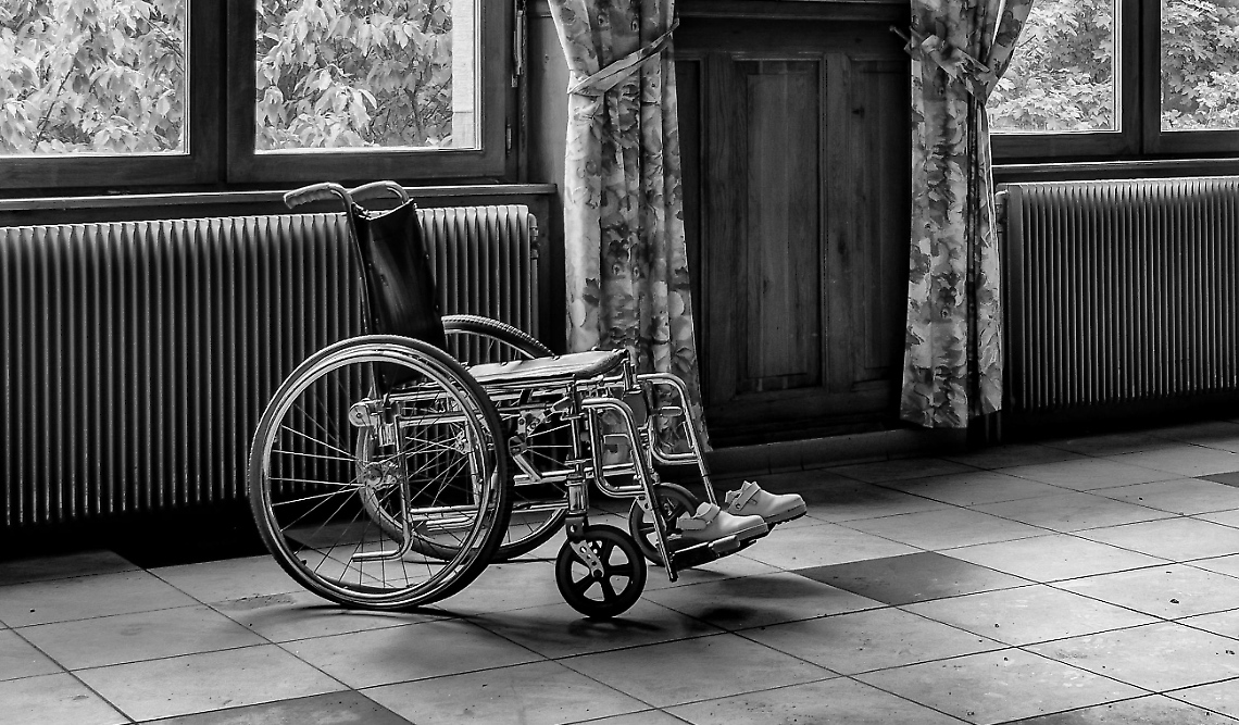 L'anziana era considerata ad alto rischio caduta