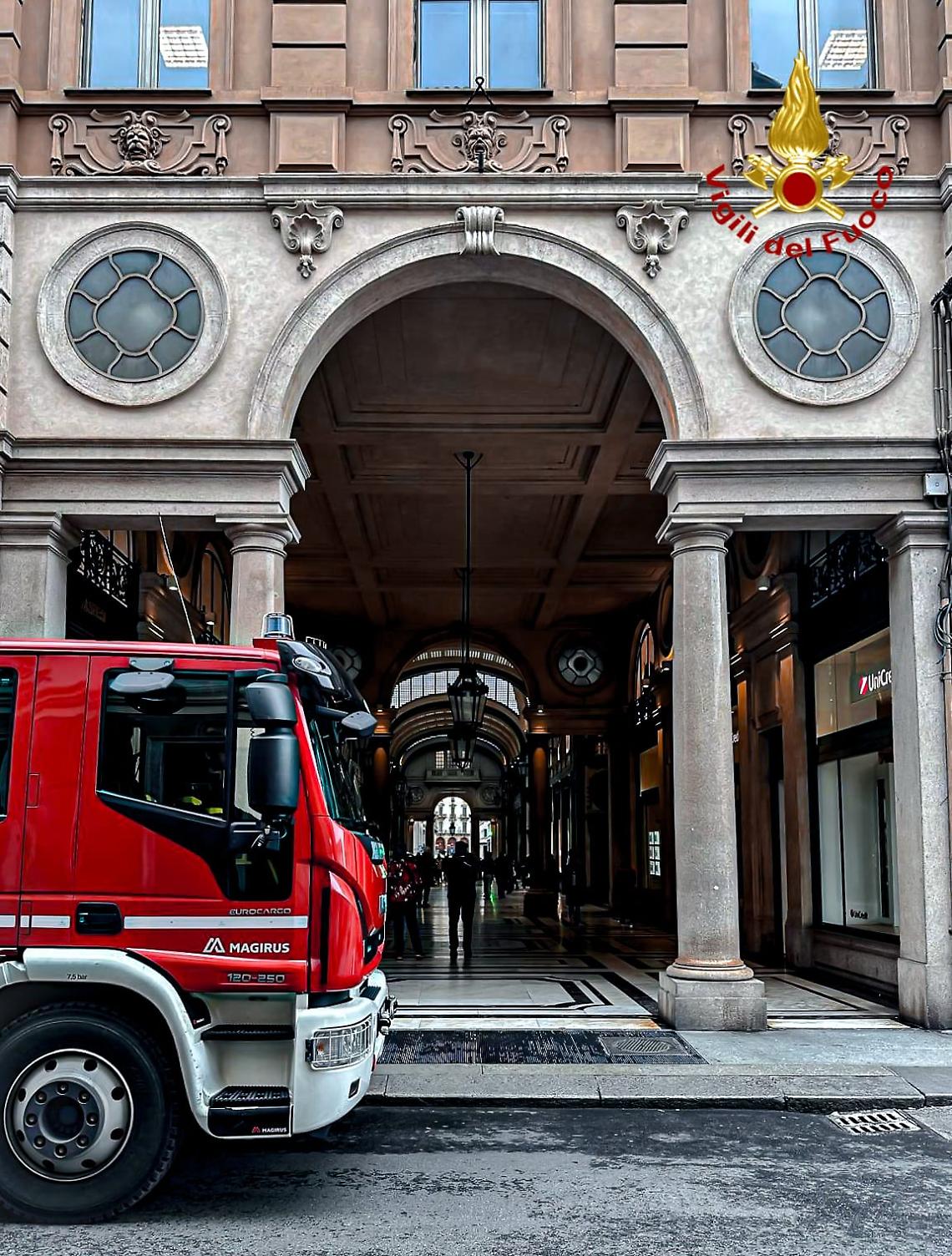 Incendio nella Galleria San Federico
