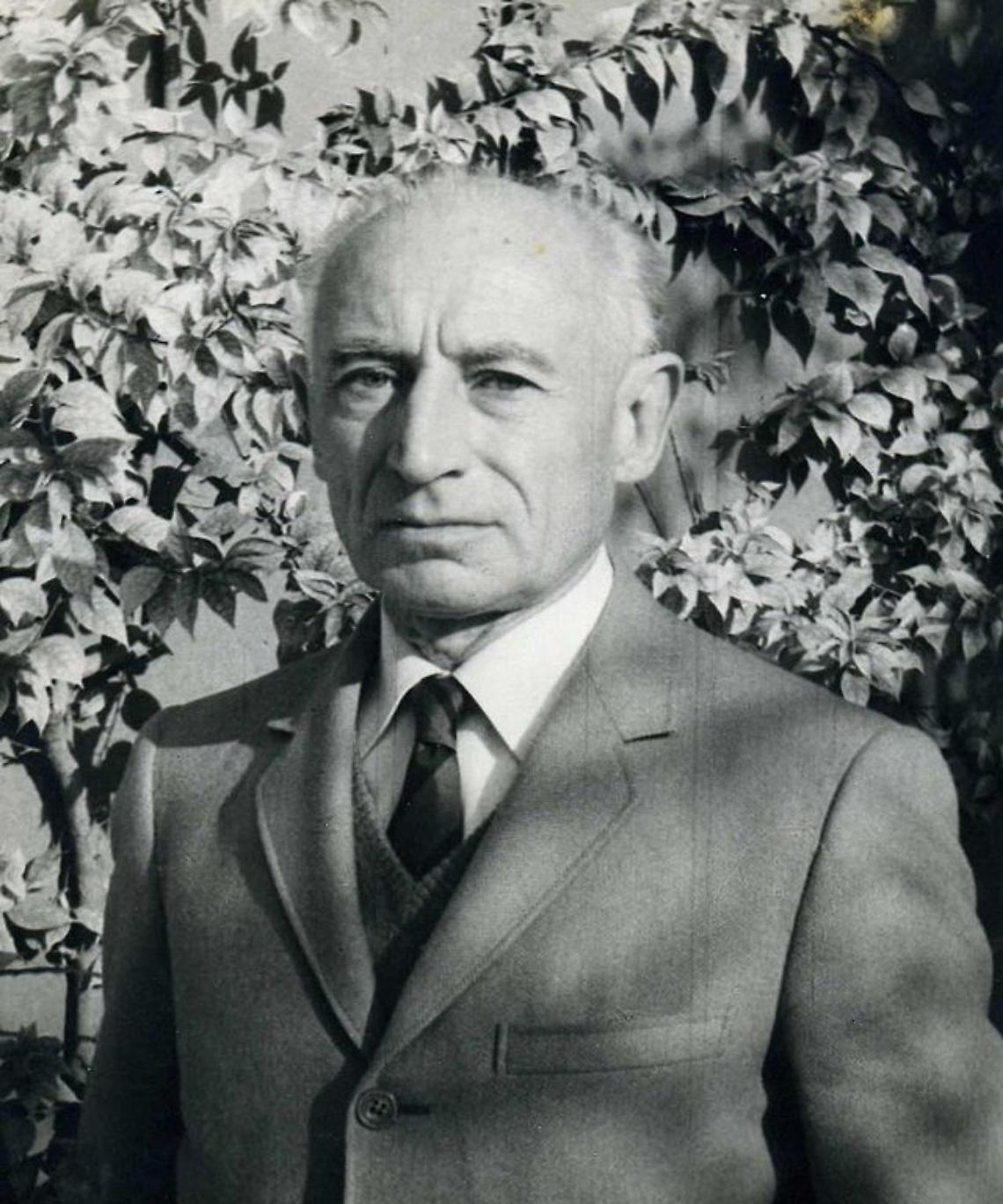 TULLIO  PINELLI  STORIA  DI  UNA P ASSIONE