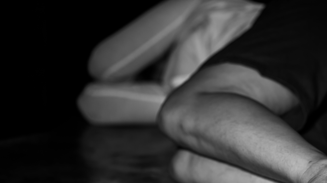Piena di lividi e senza voce: ragazza soccorsa in centro a Ivrea