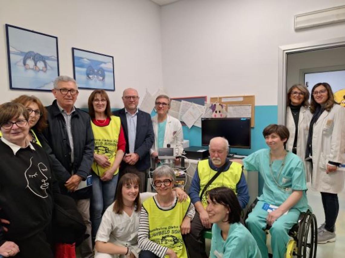 "Ecco il privato che ci piace in Sanità": il sindaco esalta la famiglia che fa una grande donazione all'ospedale di Chivasso