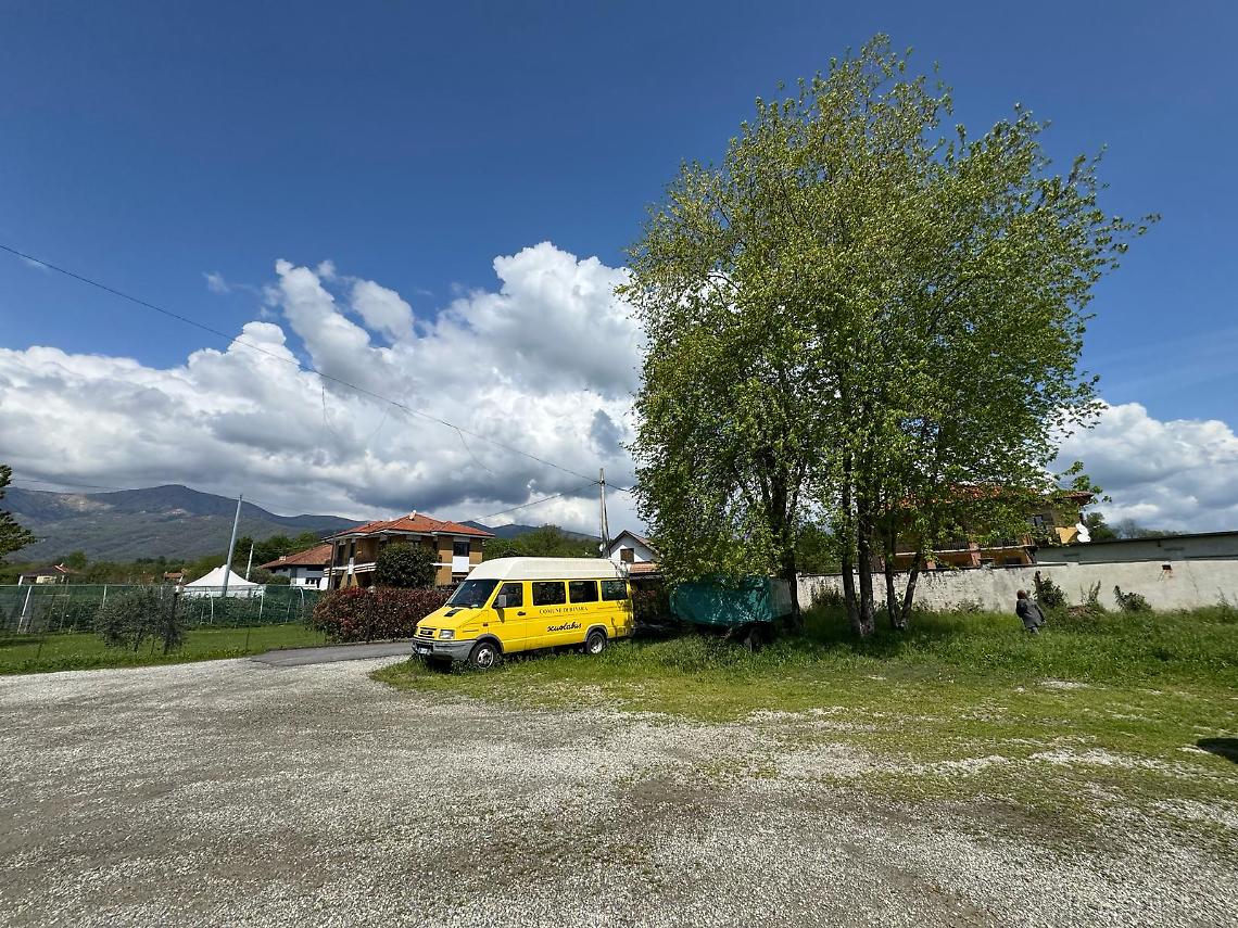 Il Canavese si apre al turismo: nasce l’area camper nel cuore del paese