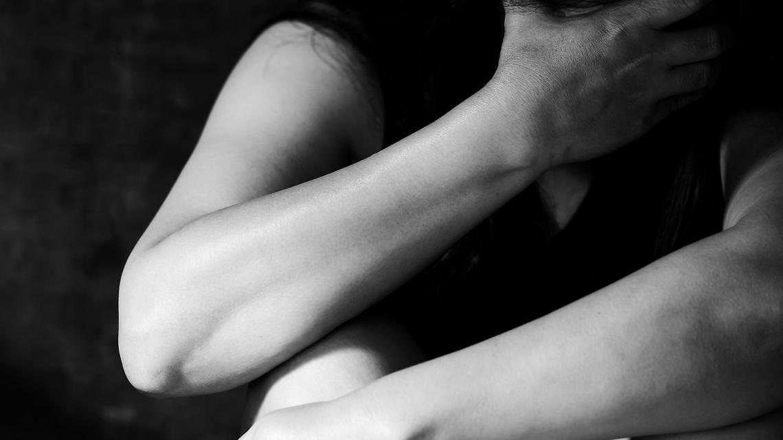 Abusi e silenzi nel centro per disabili di Cuneo: “video aberranti”, 21 indagati