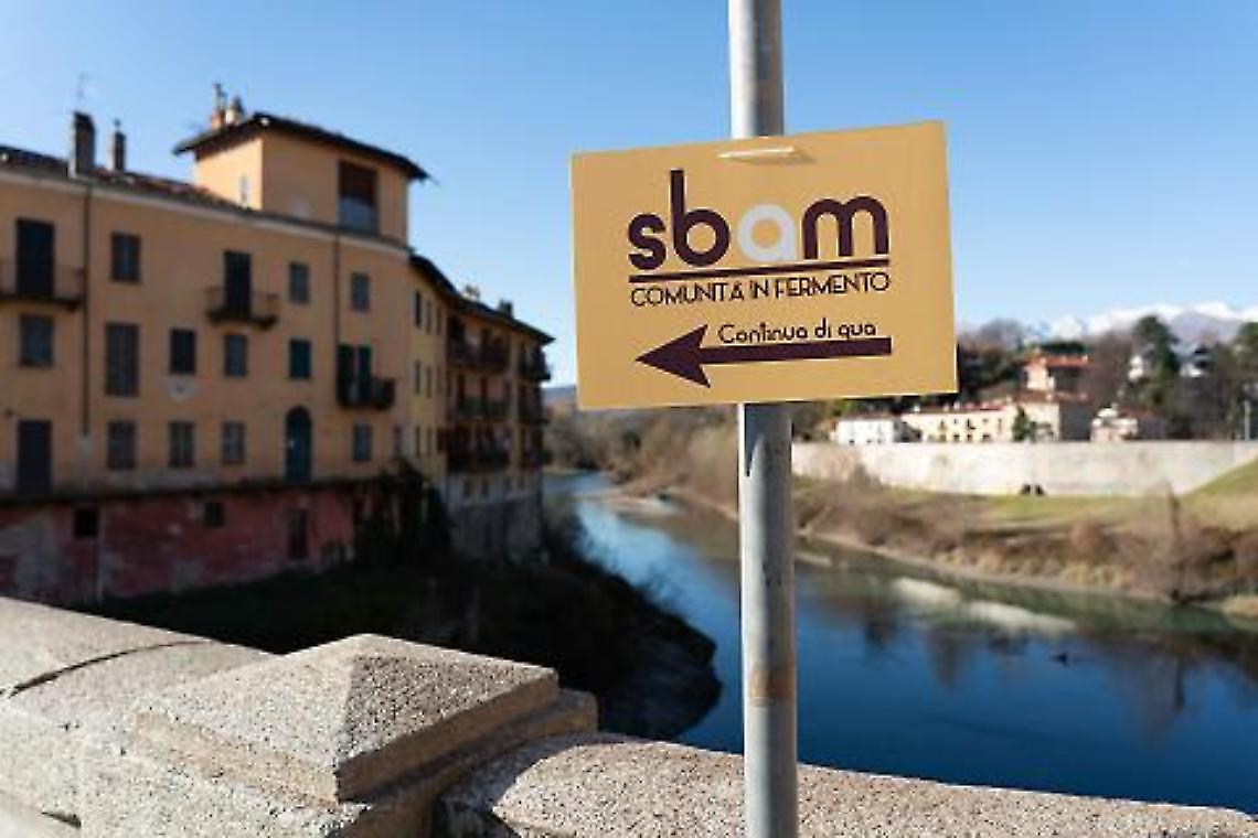 Ivrea si colora con Sbam: laboratori, spettacoli, musica e sapori per una domenica arcobaleno nel centro storico