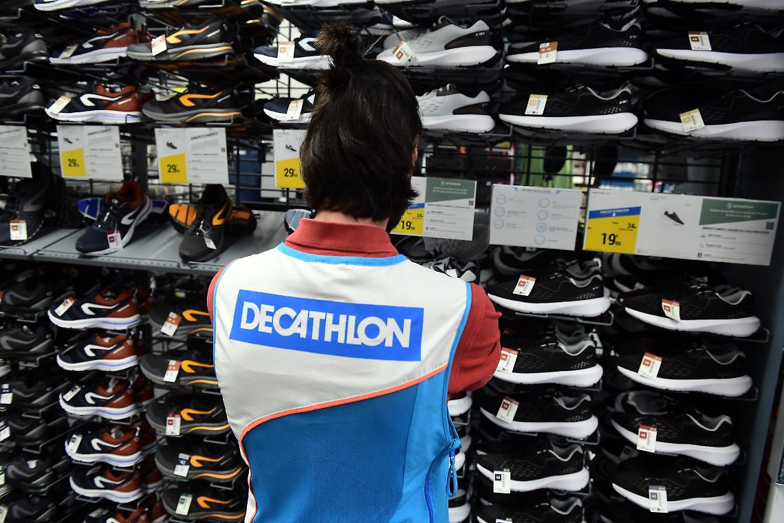 Decathlon annuncia la chiusura del punto vendita: è crisi