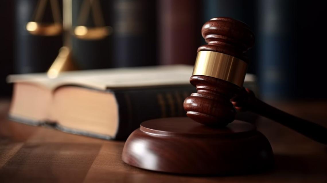 Professore morde studente: il giudice lo assolve per legittima difesa