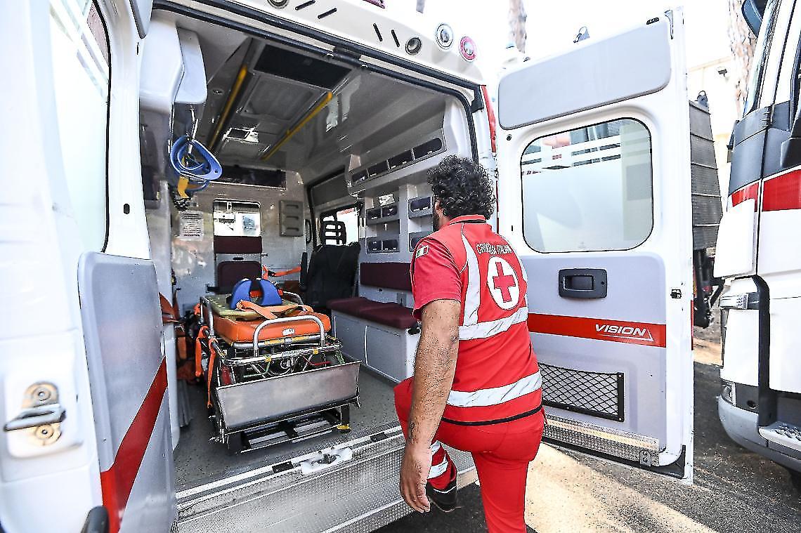 Tragedia sulla Provinciale 590: scontro tra auto e moto a San Sebastiano da Po