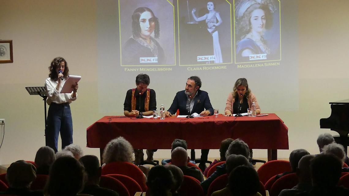 Donne geniali in scena