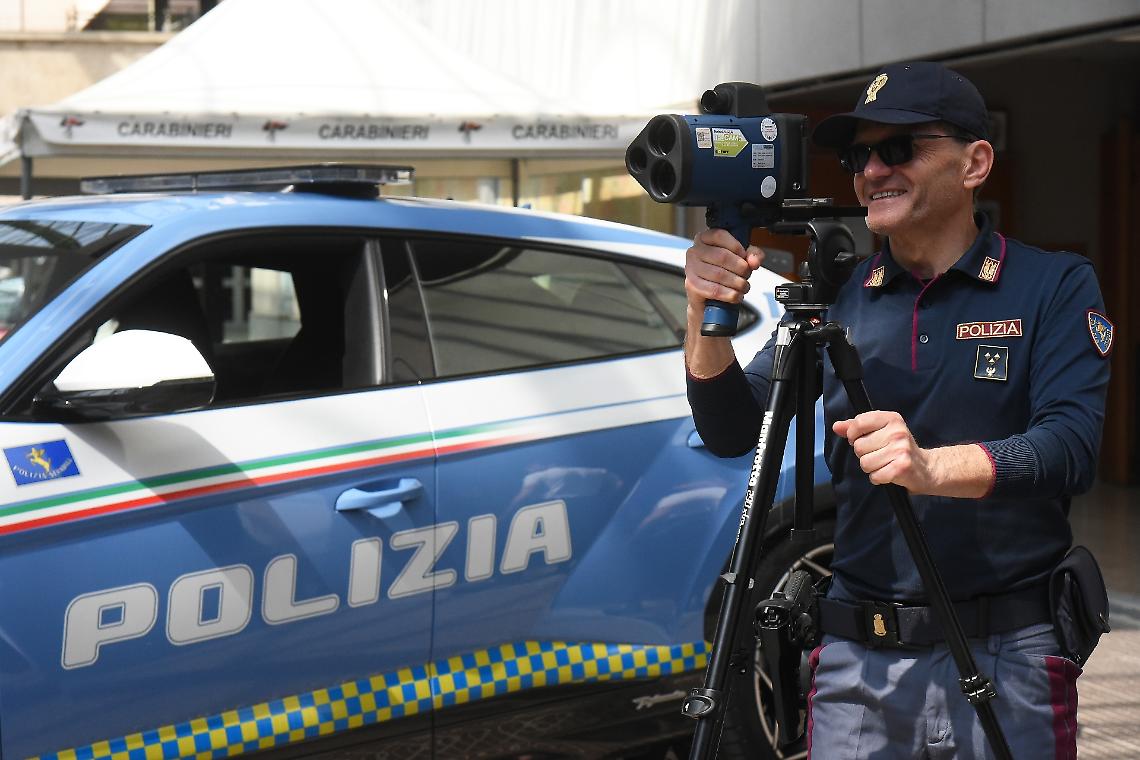 Dal 12 giugno cambiano le regole degli autovelox: cosa rischiano automobilisti e Comuni?