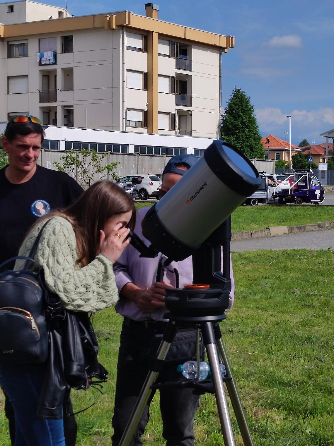 Sotto il cielo di Ciriè: gli studenti dell’Istituto D’Oria esplorano il Sole con gli Astrofili del GAEEB 
