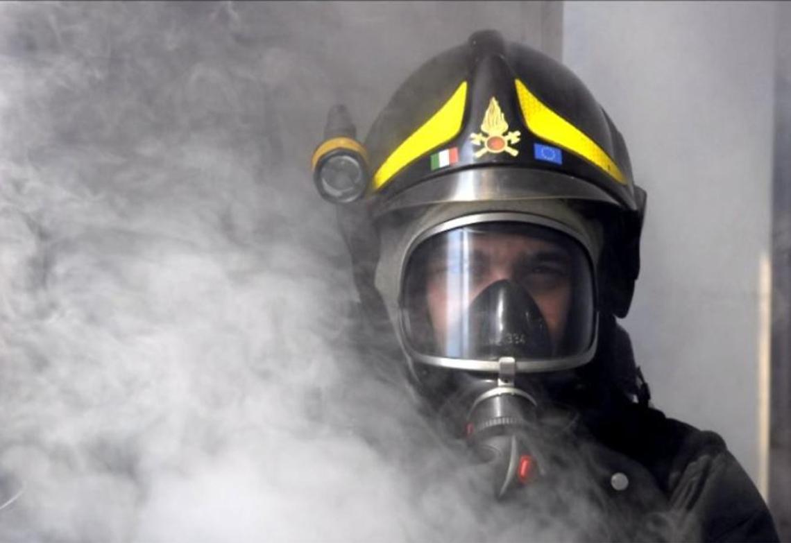 Notte di paura a Bioglio: coppia salvata dalle fiamme