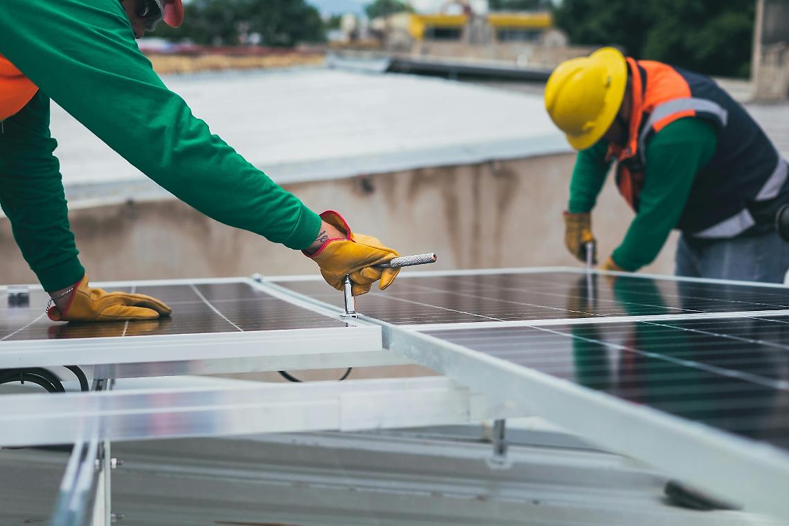 Lanzo Torinese punta sul progetto "Gasless". Dubbi in Consiglio sulla gestione futura dell'impianto fotovoltaico