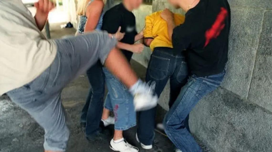 Studente massacrato di botte. "Maranza" in azione a Lanzo