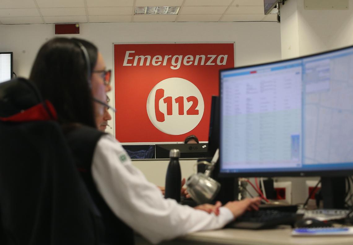 Perde 3.000 euro alle slot e crolla, la notte della disperazione di un giovane salvato dai carabinieri