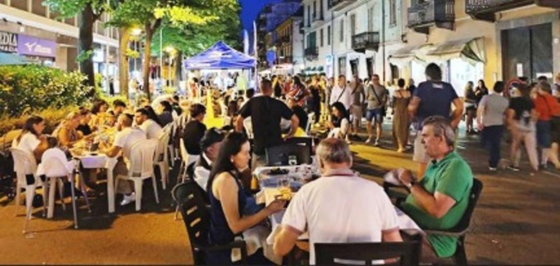 Rivarolo si accende di gusto, musica e saldi: il 5 luglio una notte lunga un’estate