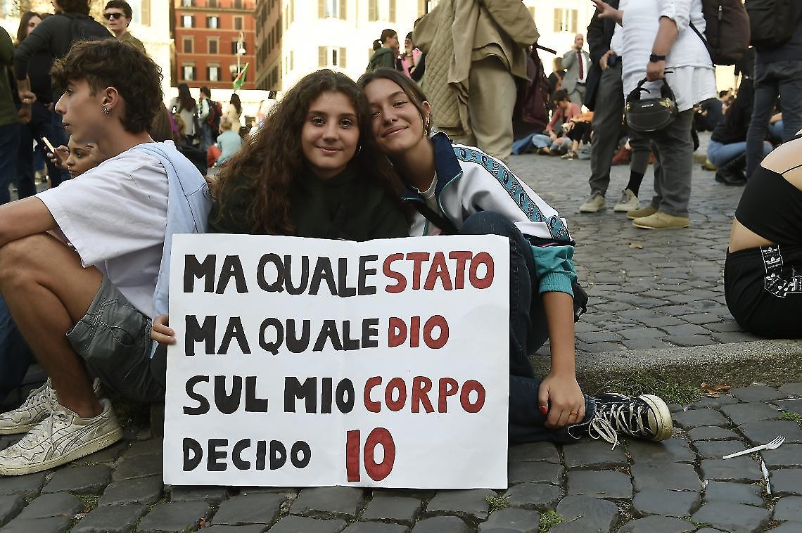 Il Tar del Piemonte chiude la "stanza dell'ascolto"