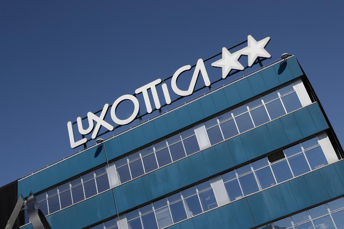 Non solo occhiali. Luxottica consegna i pasti: così aiuta i fragili della collina chivassese