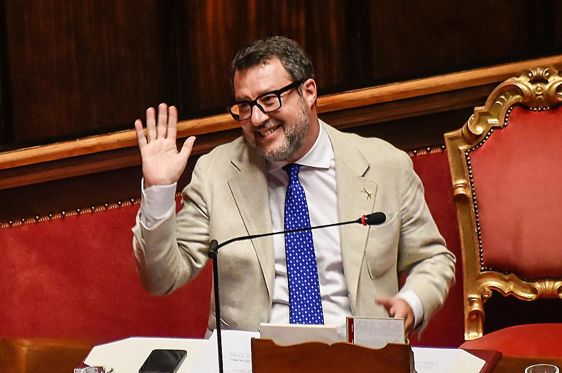 Diesel Euro 5, lo stop slitta al 2026: il governo rinvia, le Regioni esultano, l’aria aspetta