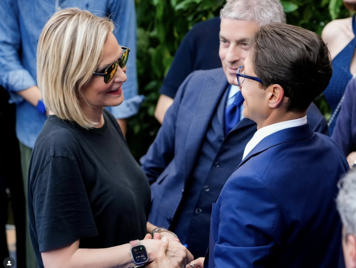Simona Ventura torna al timone della tv che conta: “Carica a pallettoni” per il Grande Fratello NIP 