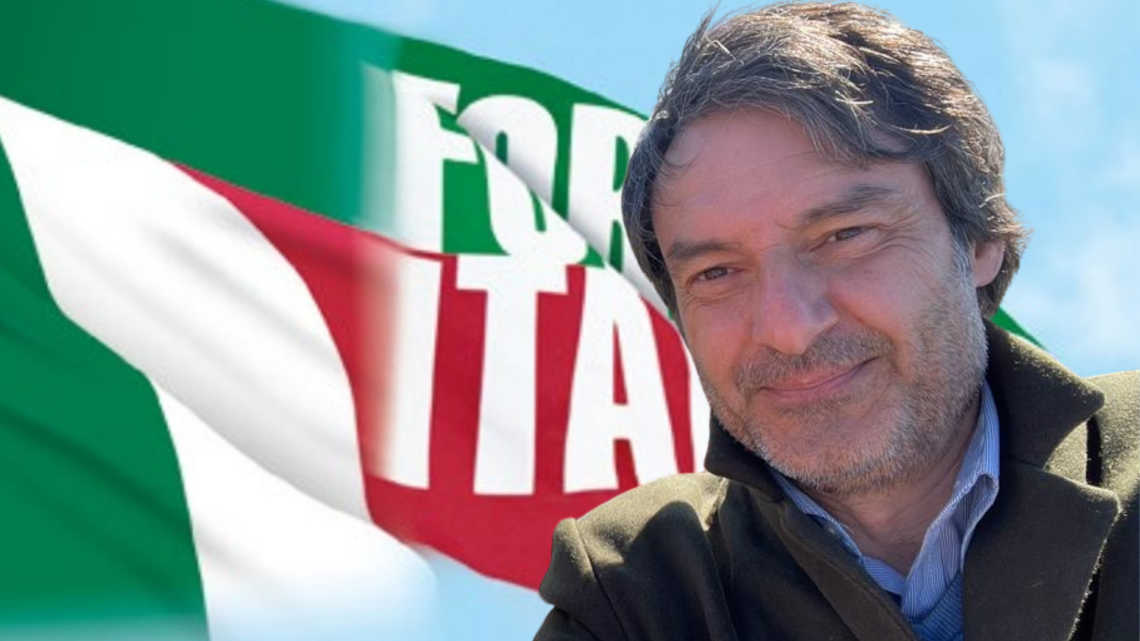 Forza Italia ha un nuovo segretario… tra un bicchiere di rosso, pane e salame