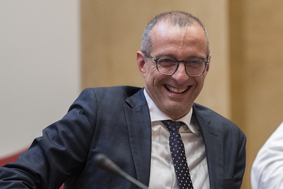 Scandalo a Pesaro: indagato l'ex sindaco Matteo Ricci per affidamenti senza gara