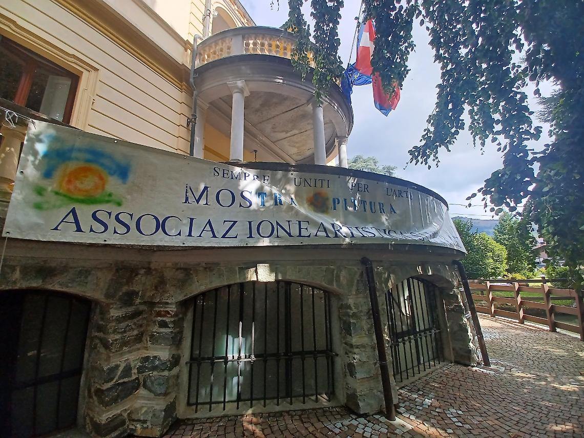 ingresso della mostra dell'Associazione Super Arte