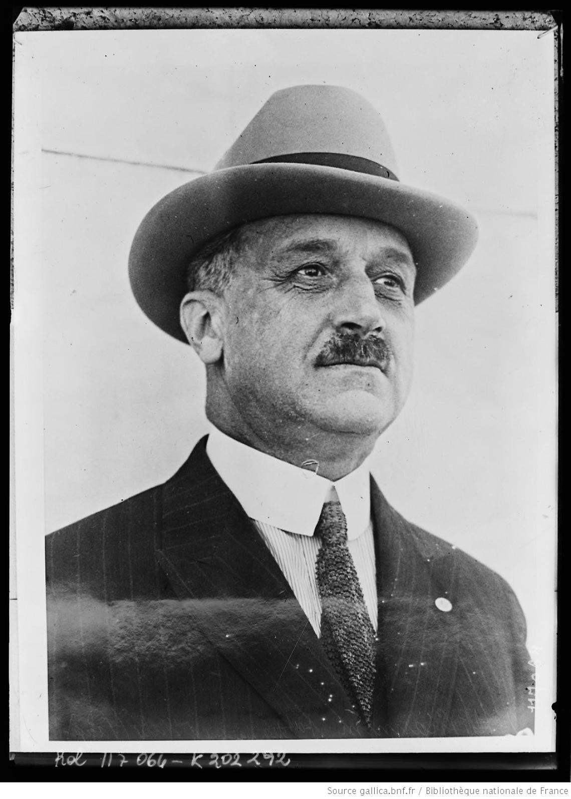 Il banchiere che ha costruito Hollywood e il Golden Gate: la rinascita di Amadeo Giannini (The Banker Who Built Hollywood and the Golden Gate: Rediscovering Amadeo Giannini)