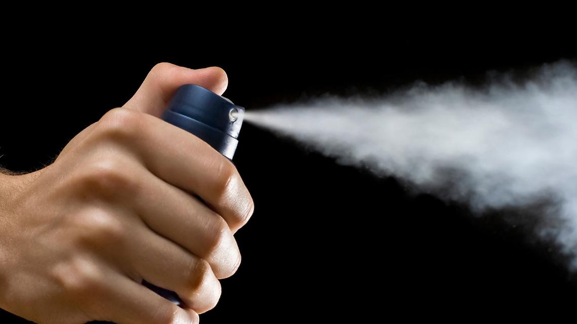 Di nuovo caos a Cuorgnè: urla e minacce davanti al bar, carabinieri costretti a usare lo spray per la seconda volta in due giorni