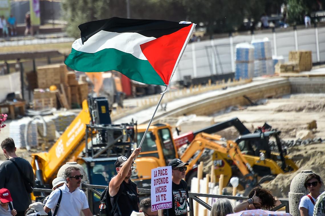 Dal Canavese un appello a Meloni: "Riconosca lo Stato di Palestina!"