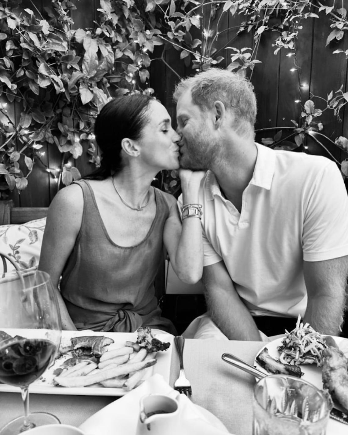 Harry e Meghan, Netflix rinnova ma cambia le regole: in arrivo la seconda stagione di With love, Meghan