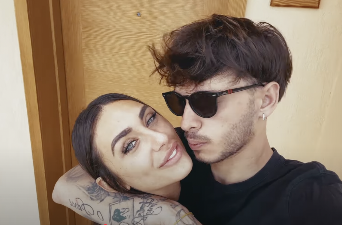Dennis Rizzi, tra amore e musica: con Nicole Cena è davvero un’“Estate infinita”