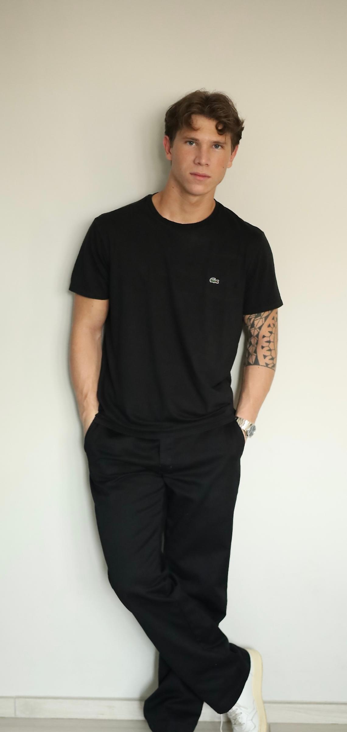 Gabriele Favaro di San Benigno sogna la fascia di Mister Italia 2025