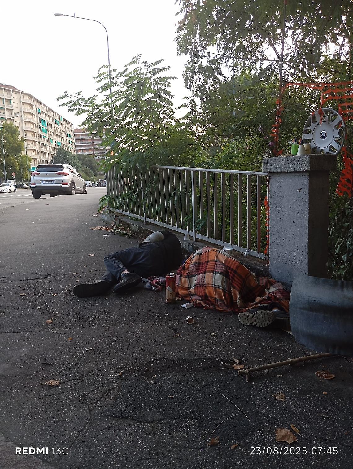 Barriera di Milano a Torino come una discarica a cielo aperto:  cittadini abbandonati