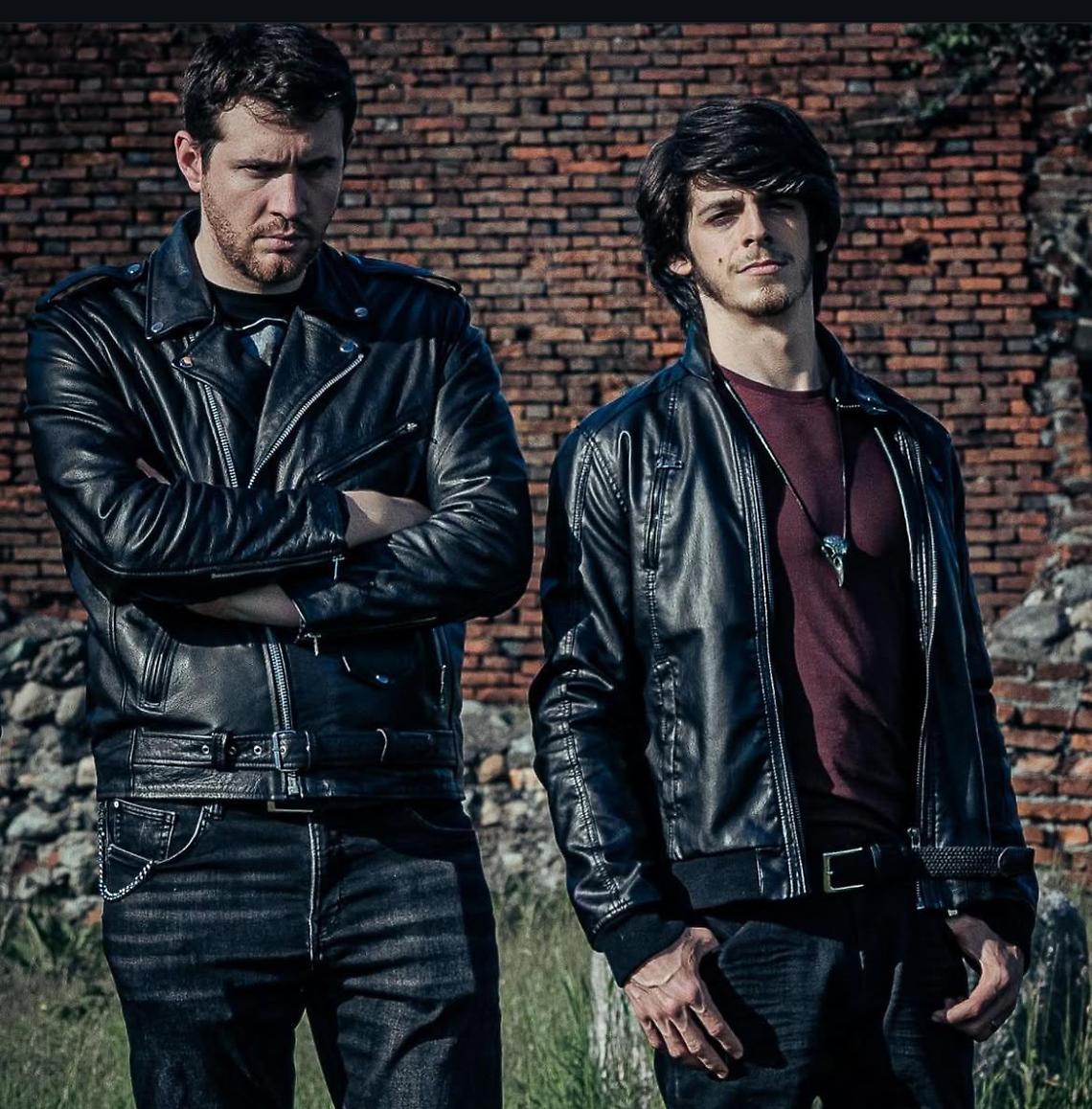 Il duo degli Accumulator Grids come organizzatori dell'evento: