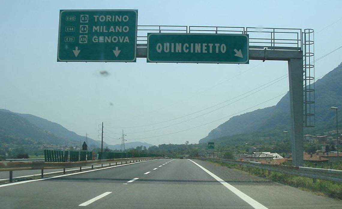 Quincinetto, lo svincolo chiuso per undici giorni: automobilisti costretti a tirare dritto fino a Ivrea