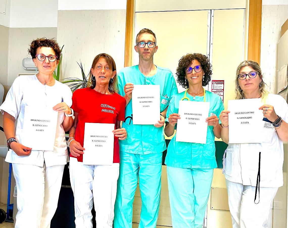Digiuno per Gaza: 15.000: camici bianchi in silenzio contro la guerra