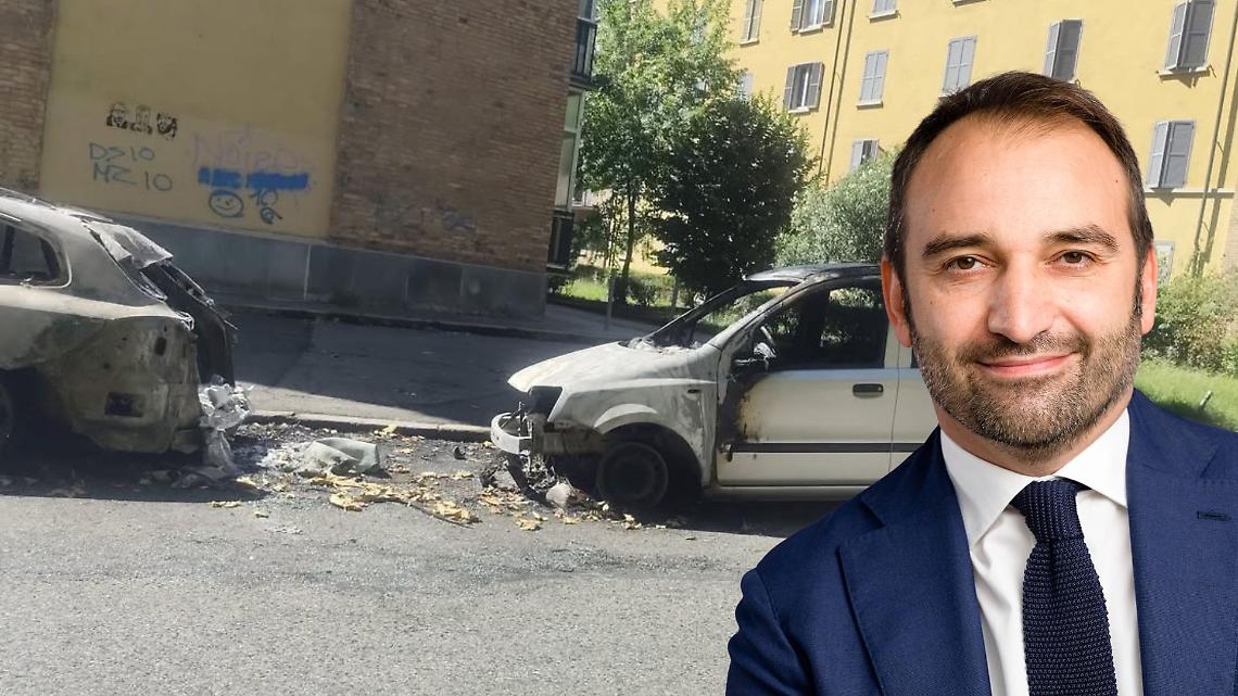 Due auto in fiamme a Torino, la consigliera FdI attacca: “Quartiere come un far west”