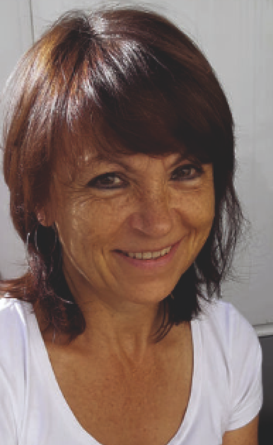 Cuorgnè saluta Paola Piglione in Prete, il sorriso che univa famiglia, lavoro e comunità